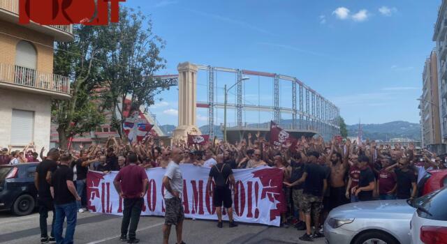 La contestazione a Cairo: in 15mila allo Stadio: &#8220;Il Toro siamo noi&#8221;